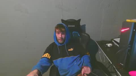 stonedpanda77 online show from January 14, 2025, 4:47 am