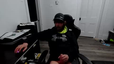 stonedpanda77 online show from April 19, 2026, 2:44 am