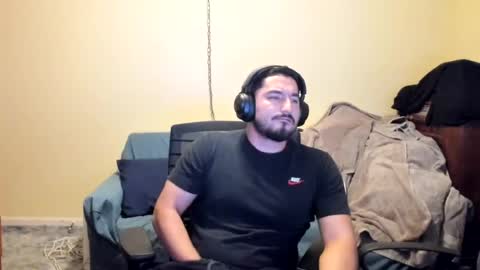 StonerFit online show from July 11, 2026, 6:38 am