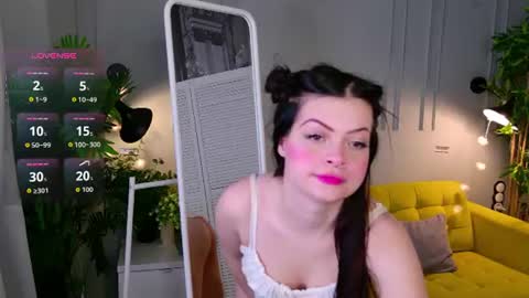 Snapshot of stormi_sky chatting on July 10, 2026, 6:17 am Leila online show from July 10, 2026, 6:17 am
