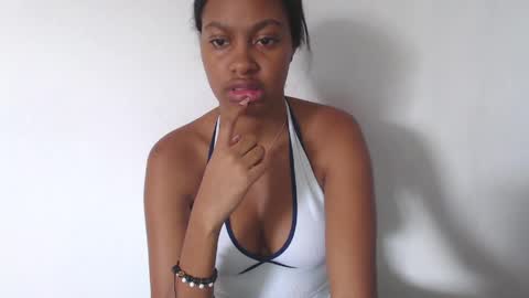 stormihills_ online show from May 28, 2026, 4:48 pm