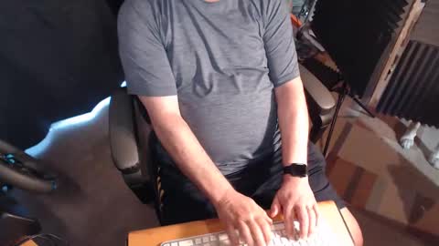 Stormy6569 online show from November 10, 2025, 4:39 pm