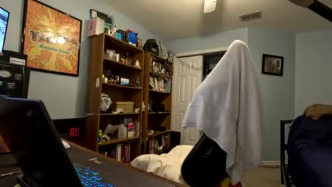 str8whiteboy21 online show from December 5, 2024, 11:51 pm