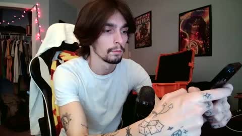 str8whiteboy21 online show from December 17, 2024, 5:18 am