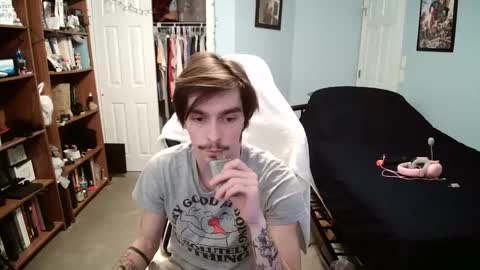 str8whiteboy21 online show from January 8, 2025, 5:26 pm