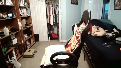 str8whiteboy21 online show from January 13, 2025, 5:02 pm