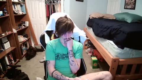 str8whiteboy21 online show from February 16, 2025, 3:26 am