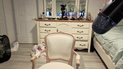 Snapshot of str8whiteboy21 chatting on December 14, 2025, 8:20 am str8whiteboy21 online show from December 14, 2025, 8:20 am