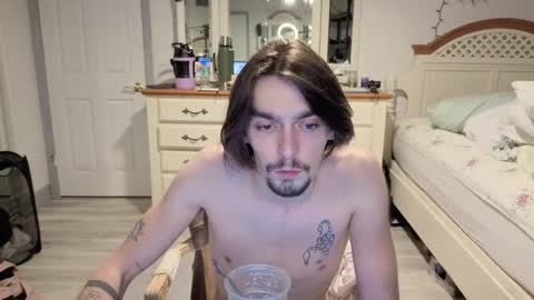 Snapshot of str8whiteboy21 chatting on February 6, 2026, 3:00 am str8whiteboy21 online show from February 6, 2026, 3:00 am