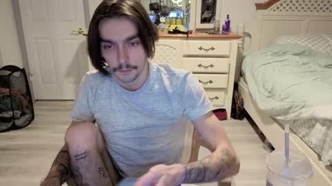 Snapshot of str8whiteboy21 chatting on February 11, 2026, 7:13 am str8whiteboy21 online show from February 11, 2026, 7:13 am