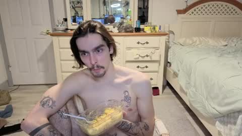 Snapshot of str8whiteboy21 chatting on March 1, 2026, 8:05 am str8whiteboy21 online show from March 1, 2026, 8:05 am