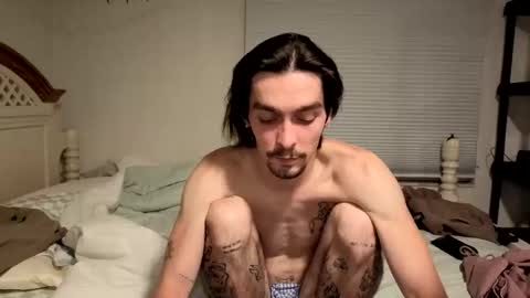 str8whiteboy21 online show from April 17, 2026, 2:14 am