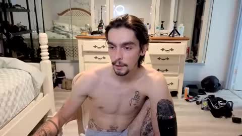str8whiteboy21 online show from April 21, 2026, 2:56 pm