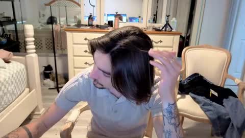 str8whiteboy21 online show from April 24, 2026, 3:58 pm