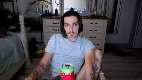 str8whiteboy21 online show from May 2, 2026, 6:07 am