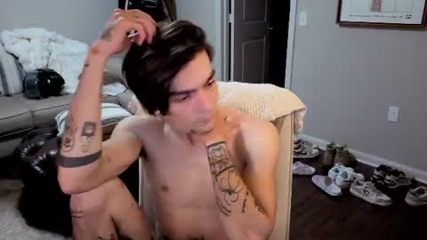 str8whiteboy21 online show from June 10, 2026, 6:45 am
