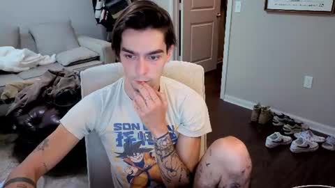 str8whiteboy21 online show from June 12, 2026, 12:15 pm