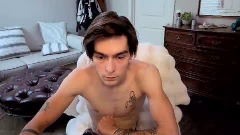 str8whiteboy21 online show from June 18, 2026, 1:59 pm