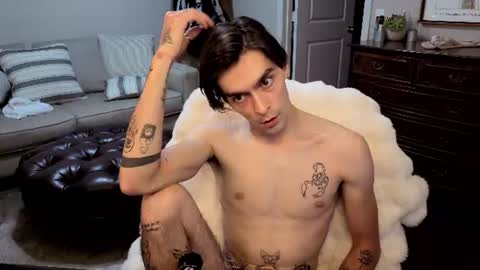 str8whiteboy21 online show from June 19, 2026, 2:05 am