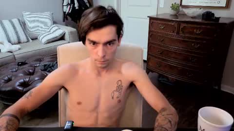 str8whiteboy21 online show from June 24, 2026, 2:16 pm