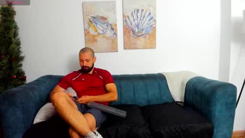 straight__friends online show from March 4, 2026, 2:01 pm