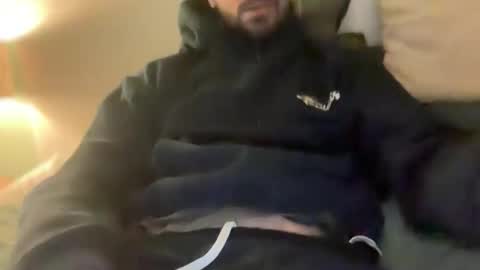 straightfirelotus1000000 online show from February 5, 2026, 10:42 am