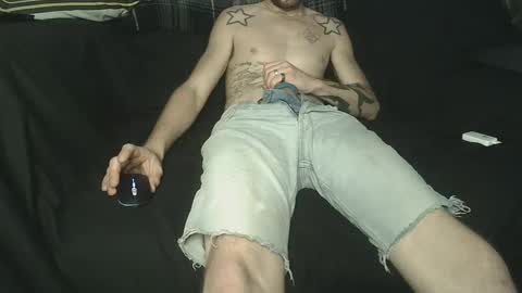 straitpipermann22 online show from October 7, 2025, 1:41 pm