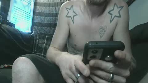 straitpipermann22 online show from November 9, 2025, 5:33 pm