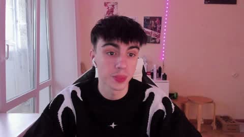 Ray online show from January 11, 2025, 8:43 am