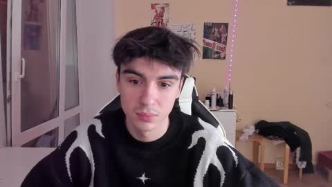 Ray online show from February 9, 2025, 4:29 pm