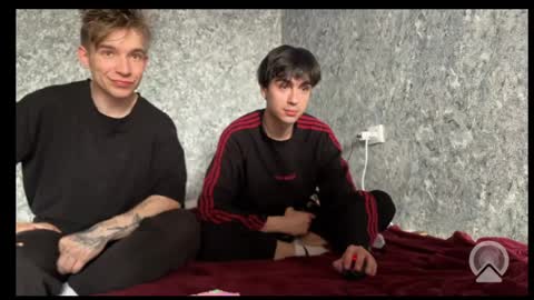 Snapshot of stralght_twinks chatting on May 12, 2026, 10:23 am Ray online show from May 12, 2026, 10:23 am