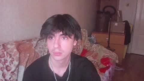 Snapshot of stralght_twinks chatting on July 15, 2026, 6:24 pm Ray online show from July 15, 2026, 6:24 pm
