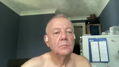 stranger66666 online show from April 26, 2026, 1:20 pm