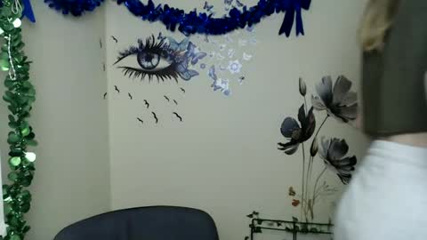 Amalia online show from February 25, 2025, 4:00 pm