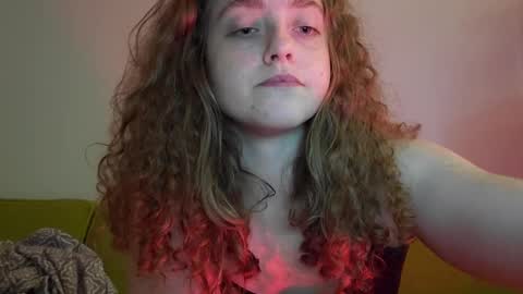 Strawberrylotsacake online show from September 25, 2025, 11:41 pm