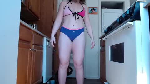 Strawberrylotsacake online show from March 19, 2026, 6:01 pm