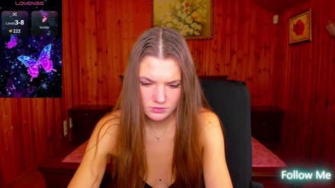 Strawberrylux online show from December 11, 2024, 7:20 am