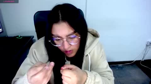 strawlux online show from March 21, 2026, 9:03 am