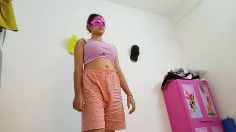 strip_couple_love1 online show from September 13, 2025, 12:05 pm