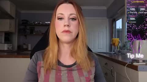 Amorina online show from February 20, 2025, 10:27 am