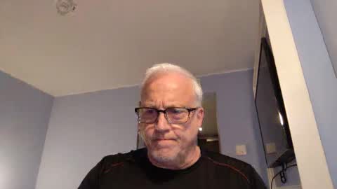 Stroking For You online show from October 28, 2025, 9:39 pm