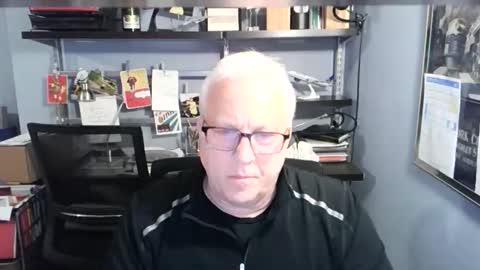 Stroking For You online show from November 18, 2025, 6:45 pm