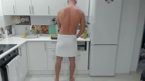 Snapshot of strong_arni chatting on February 27, 2025, 4:21 pm Strong Arni online show from February 27, 2025, 4:21 pm