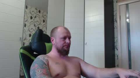 Snapshot of strongass18 chatting on April 25, 2026, 1:41 pm Alex online show from April 25, 2026, 1:41 pm