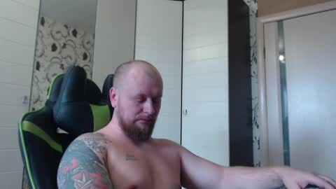 Snapshot of strongass18 chatting on May 2, 2026, 10:53 am Alex online show from May 2, 2026, 10:53 am