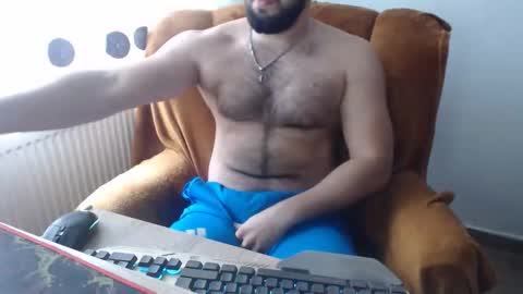 StrongCoffee online show from November 12, 2025, 7:42 am