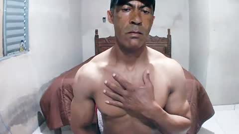 Snapshot of strongdaddyfantastic chatting on July 26, 2026, 2:24 pm strongdaddyfantastic online show from July 26, 2026, 2:24 pm