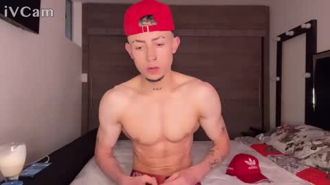 Snapshot of stronghardlatino chatting on March 15, 2026, 4:24 pm stronghardlatino online show from March 15, 2026, 4:24 pm