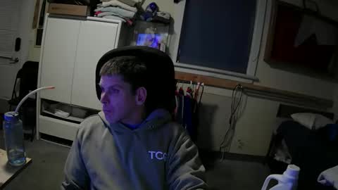 Snapshot of stturbo chatting on December 17, 2025, 12:16 am stturbo online show from December 17, 2025, 12:16 am