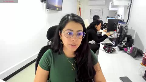 studcb_ online show from September 18, 2025, 8:55 pm